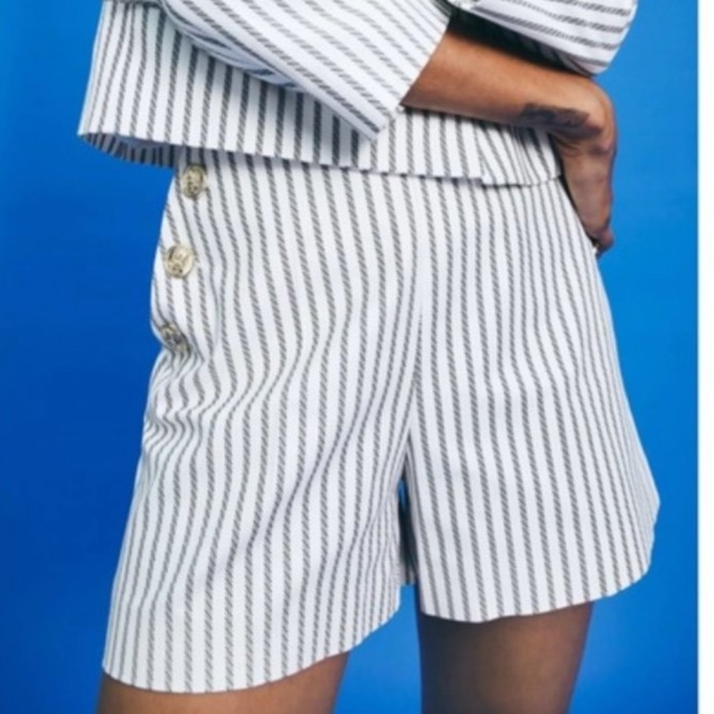 Zara High Waist Striped Shorts - White and Black - NWT